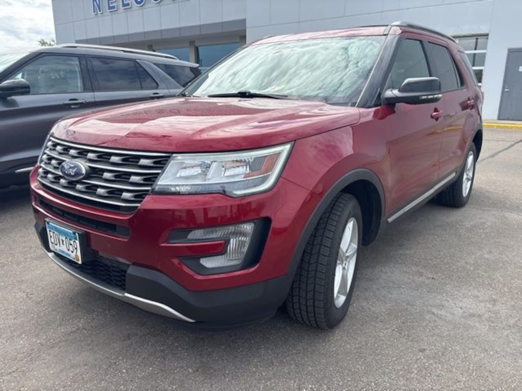 Used 2017 Ford Explorer XLT SUV