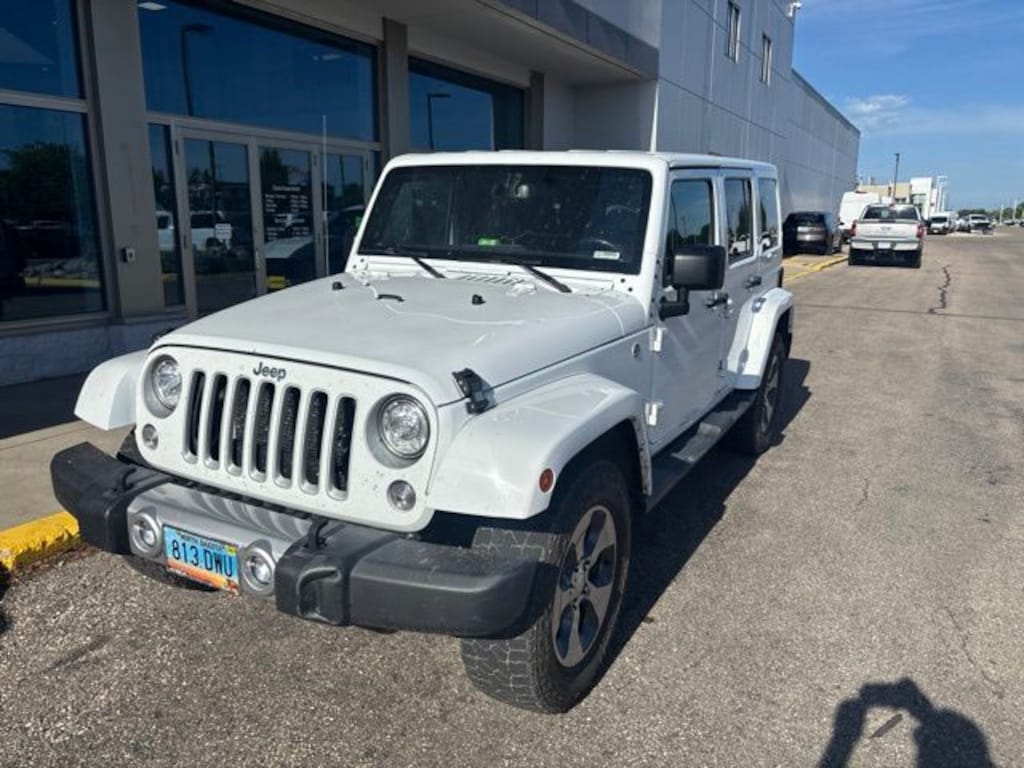 Used 2018 Jeep Wrangler JK Unlimited Sahara 4x4 SUV