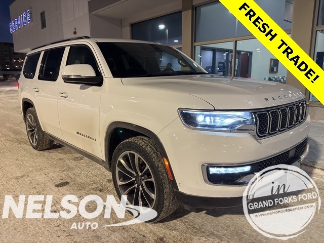 2022 Jeep Wagoneer Series III's photo