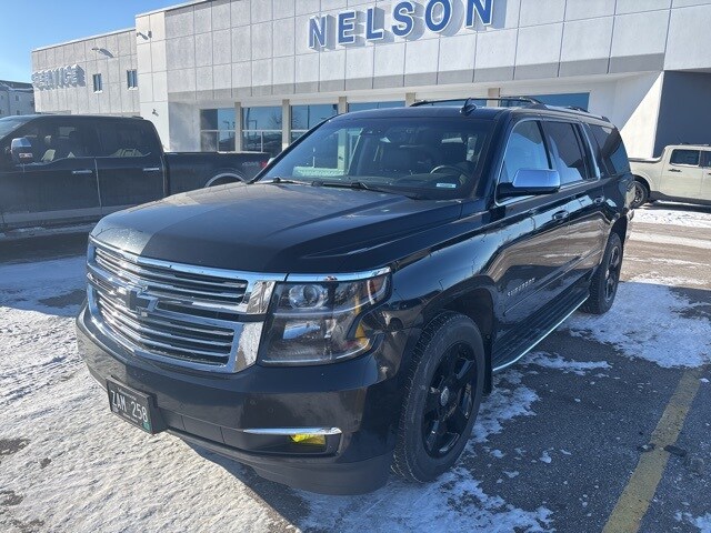2016 Chevrolet Suburban LTZ photo 2