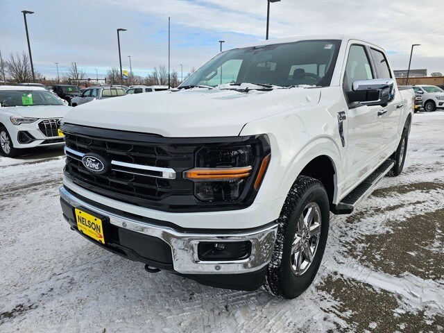 2025 Ford F-150 XLT photo 2