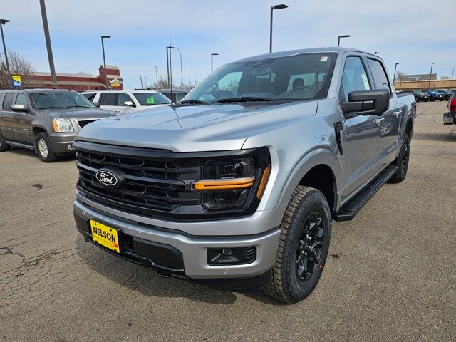 2025 Ford F-150 XLT photo 2