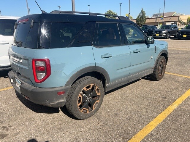 2021 Ford Bronco Sport Outer Banks photo 3