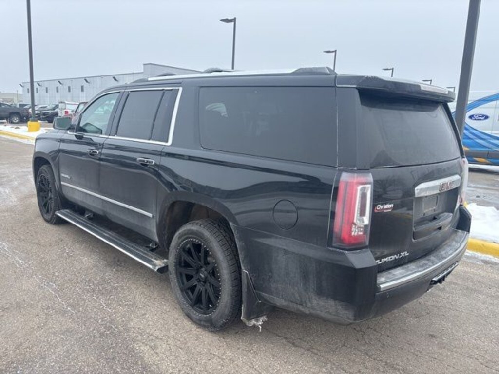 Used 2020 GMC Yukon XL Denali SUV