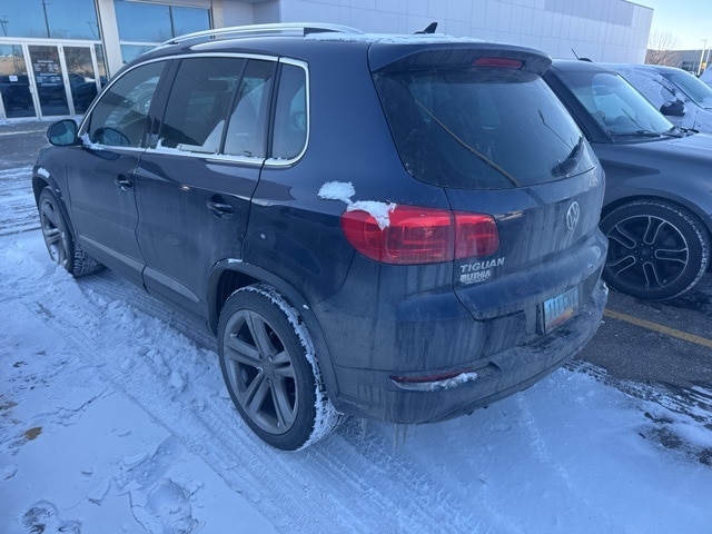 2016 Volkswagen Tiguan R-Line SEL photo 4