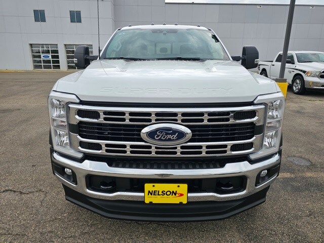 2025 Ford F-450 XL photo 3