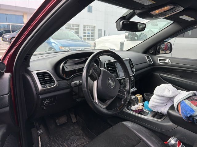 2020 Jeep Grand Cherokee Laredo photo 4