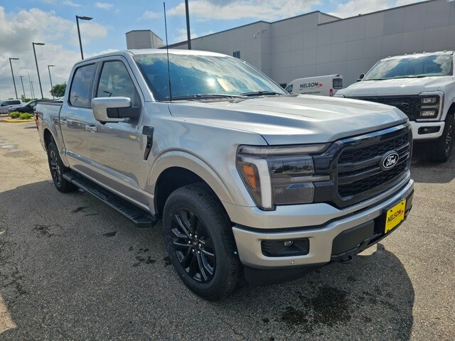 2025 Ford F-150 Lariat photo 4