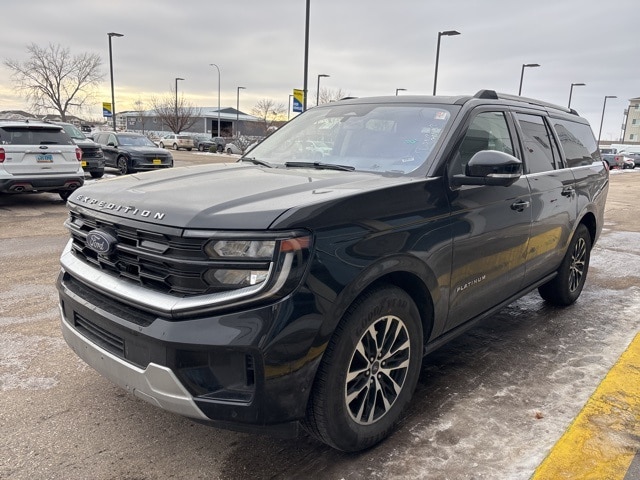 2025 Ford Expedition MAX photo 3