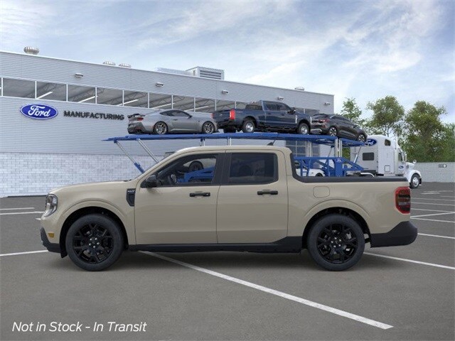 2025 Ford Maverick XLT photo 2