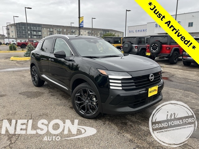 2025 Nissan Kicks SR AWD