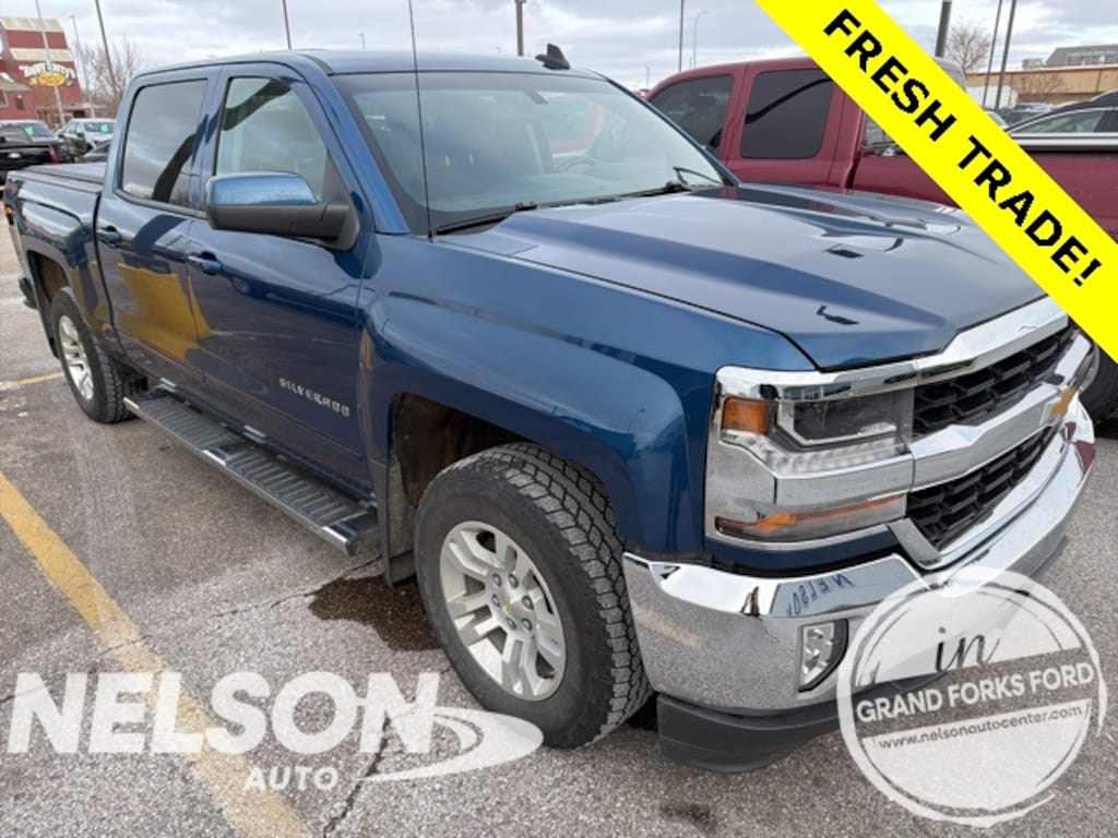 Used 2017 Chevrolet Silverado 1500 LT w/1LT Truck Crew Cab
