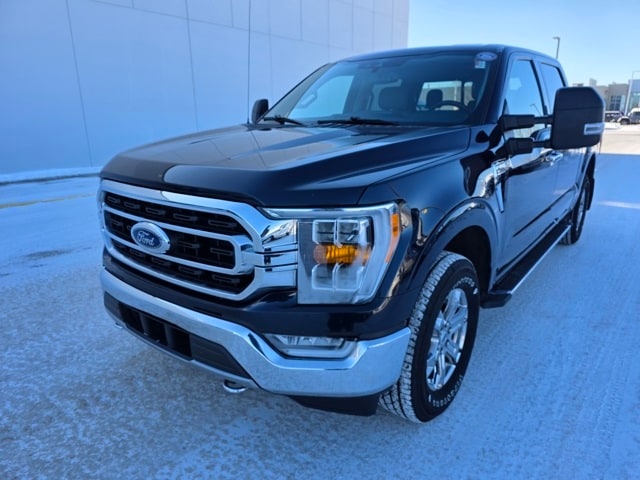 2021 Ford F-150 XLT photo 2