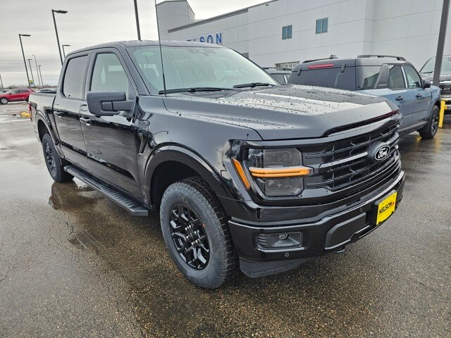 2025 Ford F-150 XLT photo 4