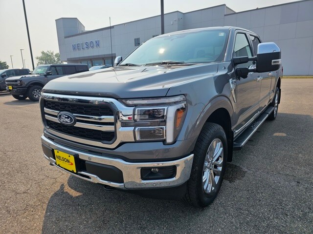 2025 Ford F-150 Lariat photo 2