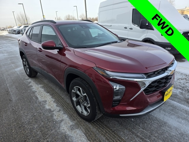 2025 Chevrolet Trax LT photo 3