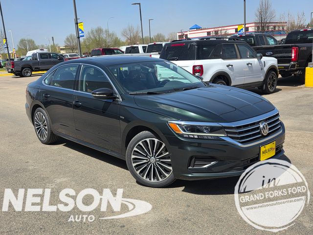 2022 Volkswagen Passat 2.0T Limited Edition Auto's photo
