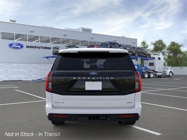 2026 Ford Expedition MAX photo 3