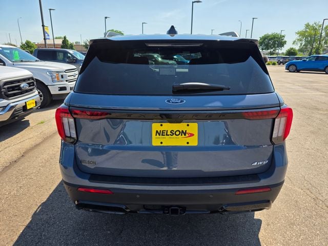 2026 Ford Explorer ST-Line - Photo 11