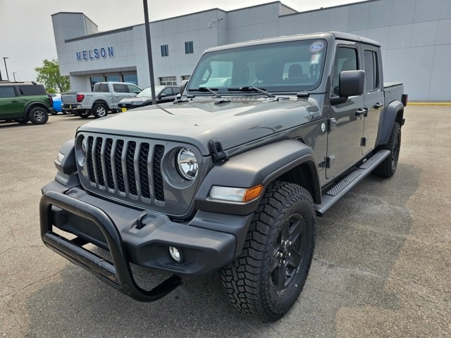 Used 2020 Jeep Gladiator Sport S with VIN 1C6HJTAGXLL157591 for sale in Grand Forks, ND