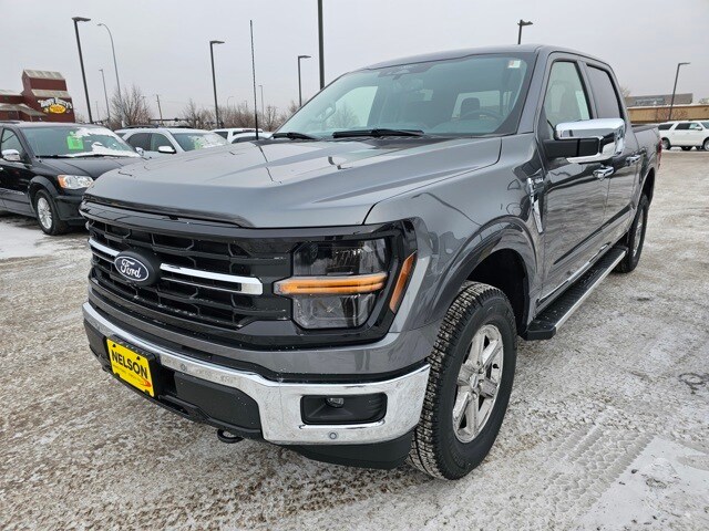 2025 Ford F-150 XLT photo 2