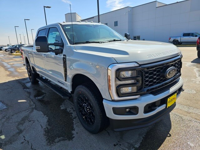 2025 Ford F-250 photo 4