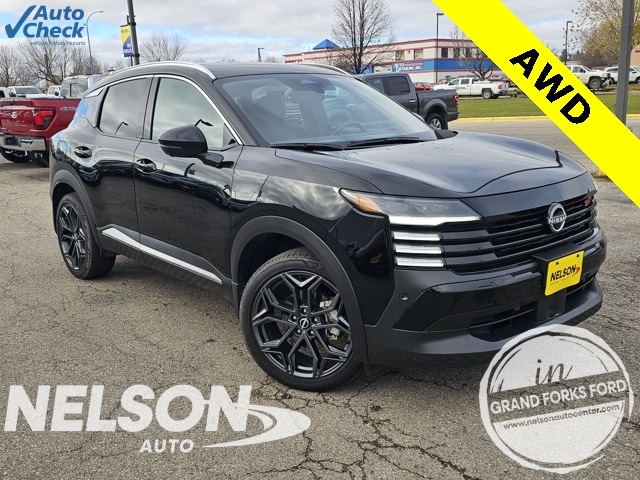 2025 Nissan Kicks SR AWD