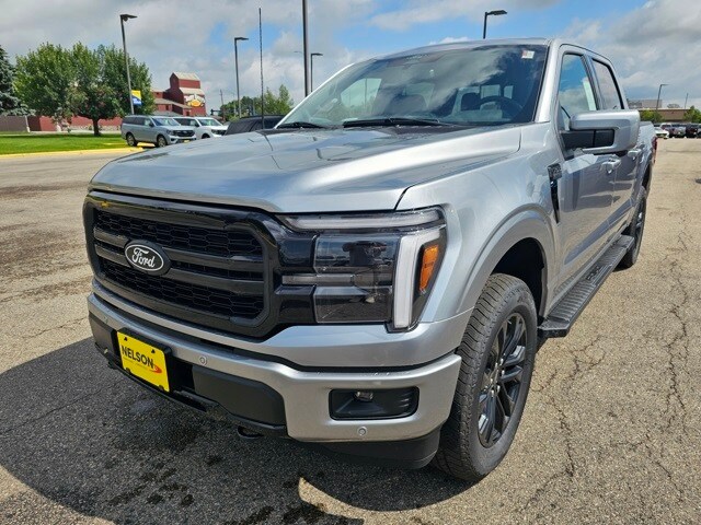 2025 Ford F-150 Lariat photo 2