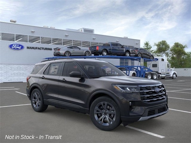 2026 Ford Explorer photo 3