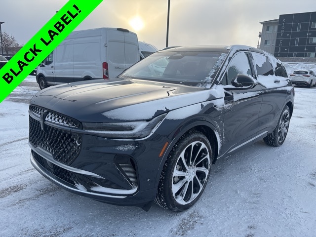 2024 Lincoln Nautilus Black Label photo 3