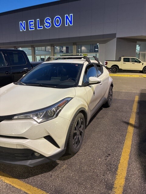 2019 Toyota C-HR Limited photo 3