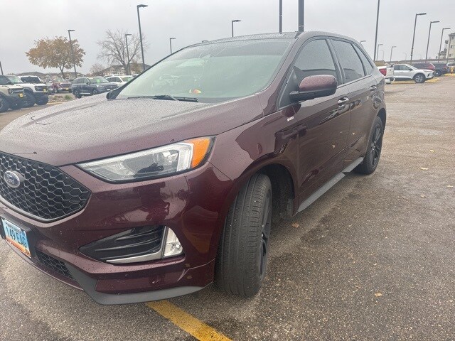 2024 Ford Edge ST photo 4