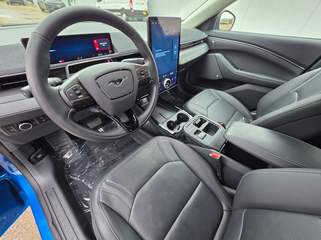 2025 Ford Mustang Mach-E Premium - Photo 18