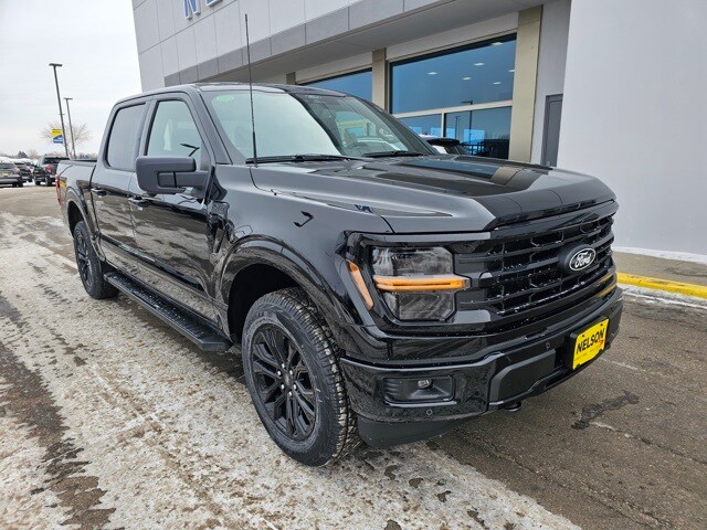 2025 Ford F-150 XLT photo 4