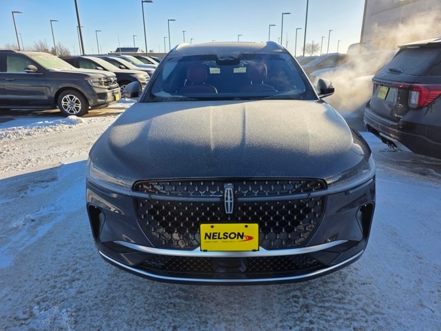 2024 Lincoln Nautilus Black Label photo 3