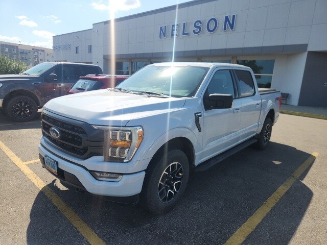 2022 Ford F-150 XLT photo 2