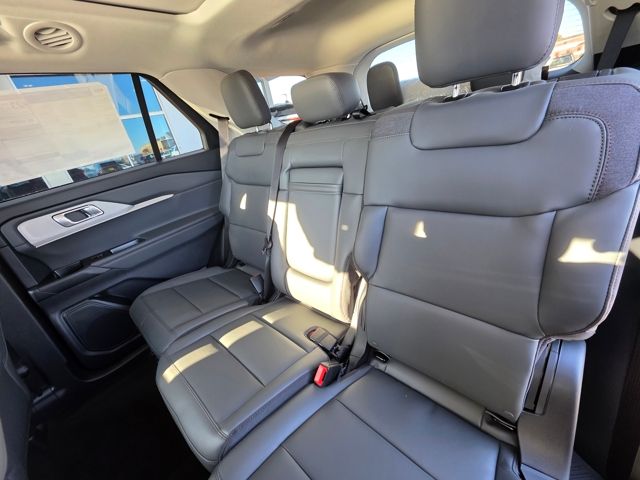 2026 Ford Explorer Active - Photo 12