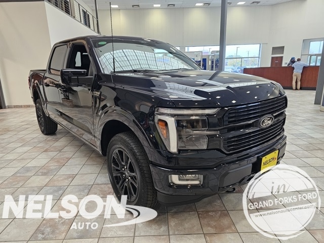2025 Ford F-150 Platinum's photo