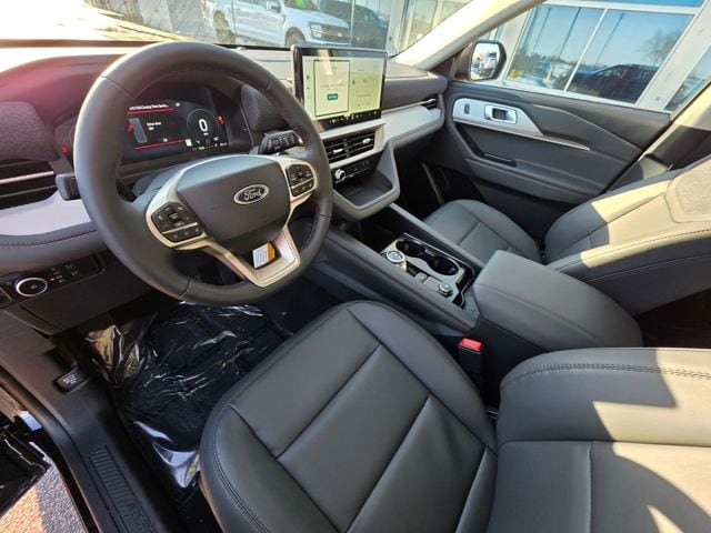 2026 Ford Explorer Active - Photo 15