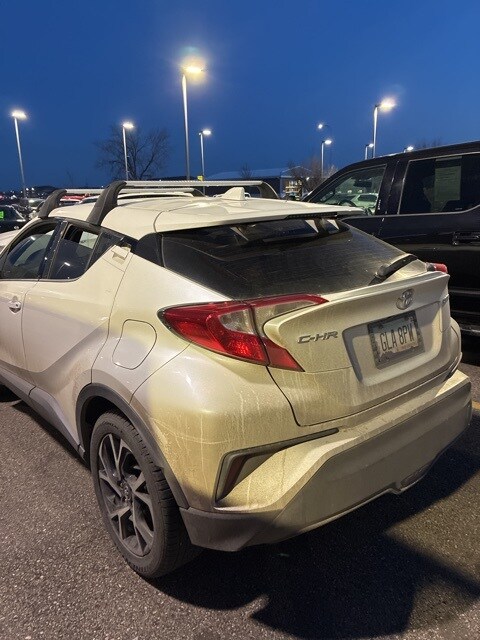2019 Toyota C-HR Limited photo 4