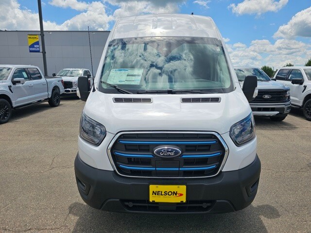 2025 Ford Transit photo 3