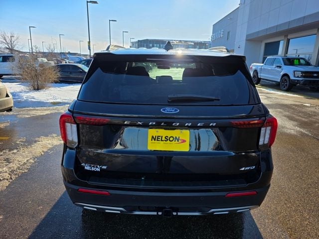 2026 Ford Explorer Active - Photo 8