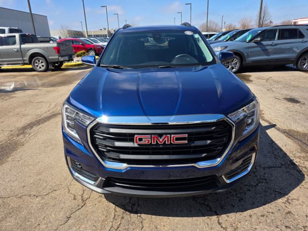Used 2023 GMC Terrain SLE SUV