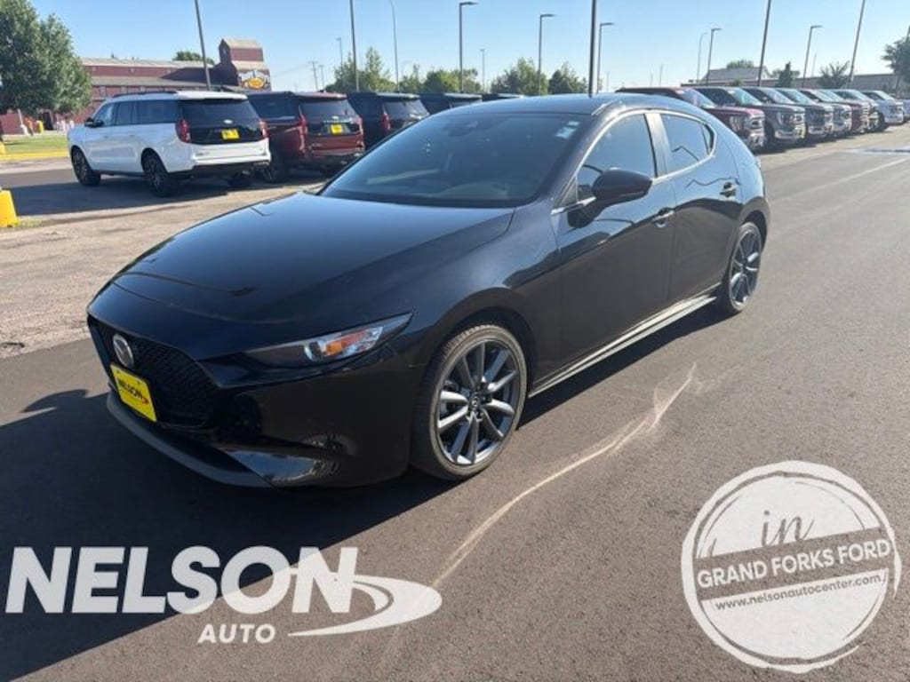 Used 2022 Mazda Mazda3 Preferred Package Hatchback