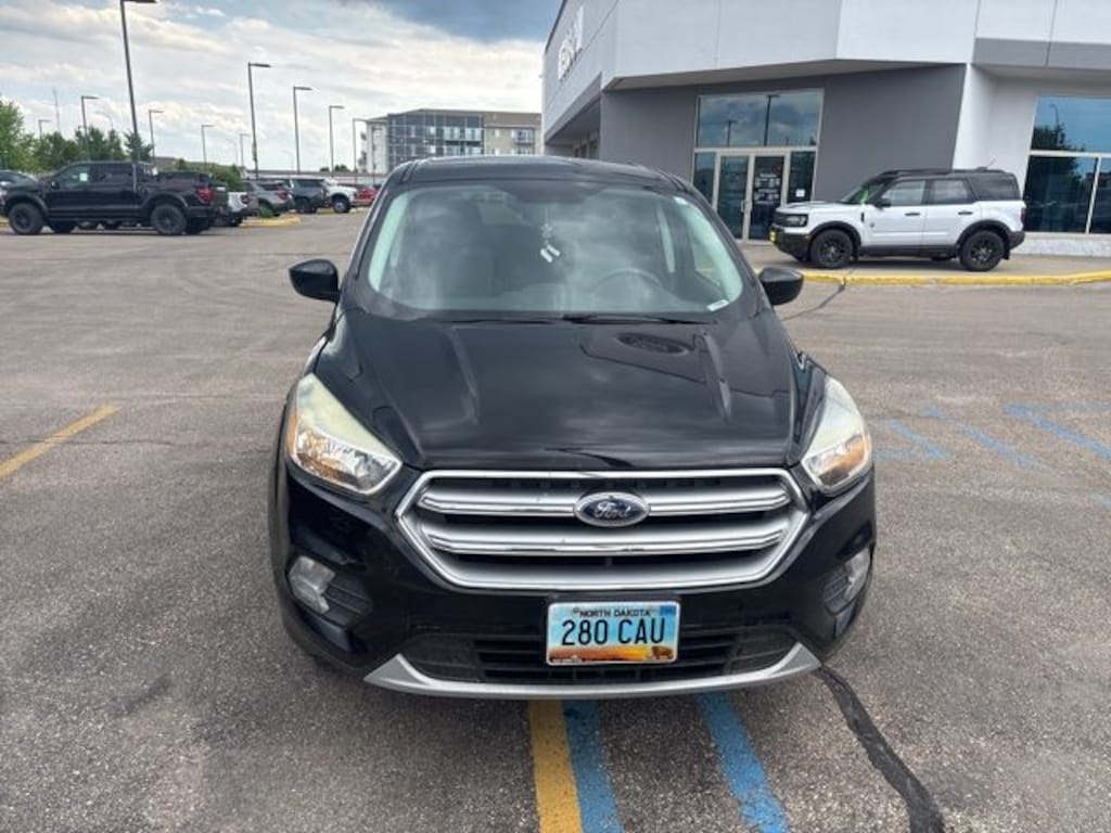 Used 2017 Ford Escape SE SUV