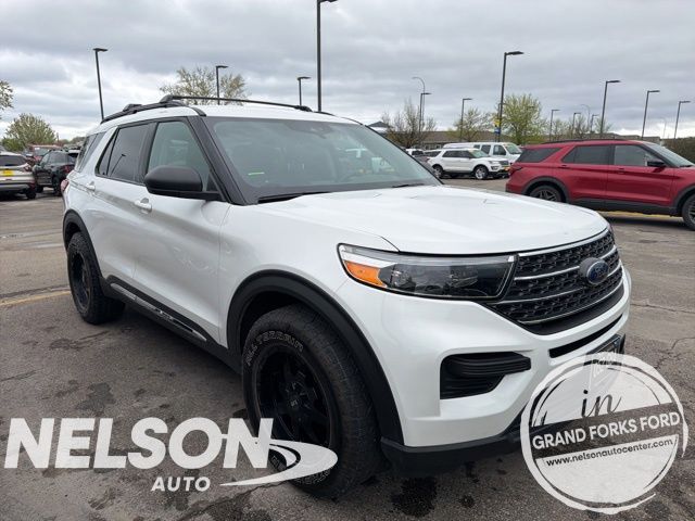 2022 Ford Explorer XLT 4WD's photo