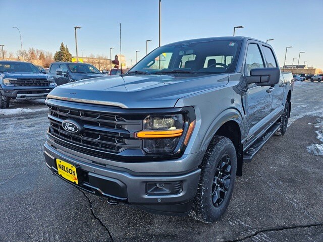 2025 Ford F-150 XLT photo 2