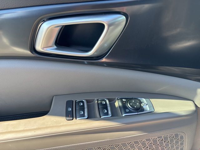 2025 Kia Carnival LXS - Photo 11
