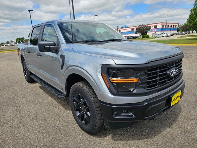 2025 Ford F-150 STX photo 4