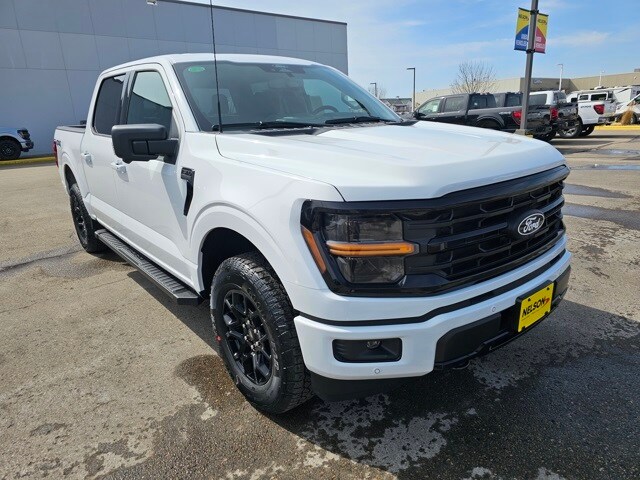 2025 Ford F-150 XLT photo 4